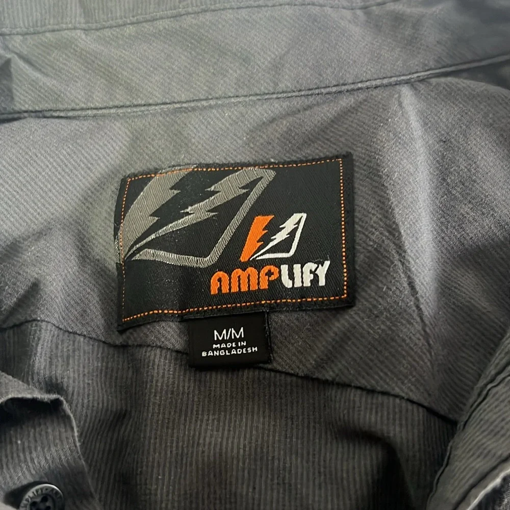 Amplify Gray Casual Button Down Shirt Mens Medium Short Sleeve‎ Striped